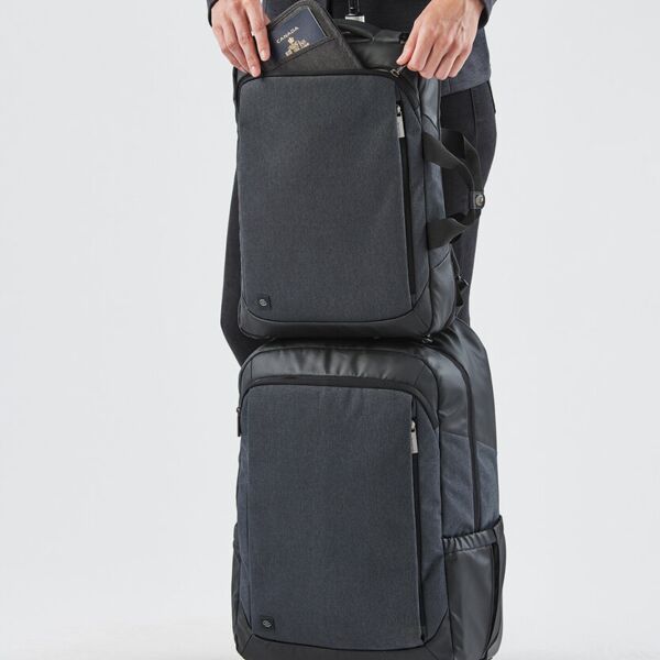 Road Warrior computer pack Thumbnail